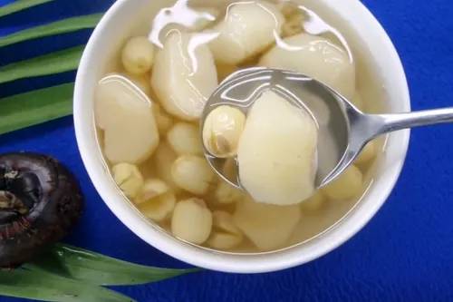 Chè Hạt Sen Củ Năng